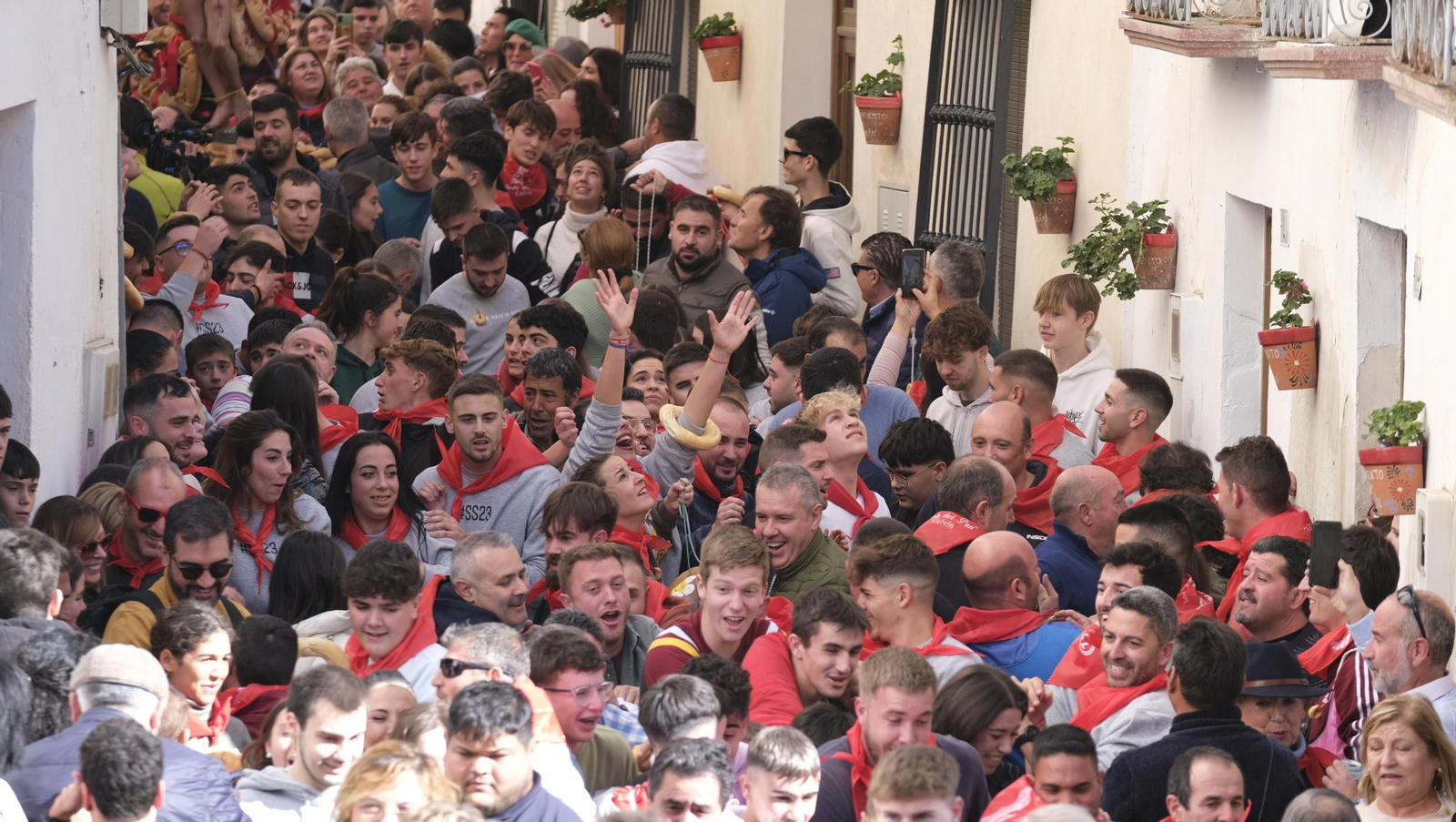 Los vecinos de Lubrín se echan a las calles por San Sebastián