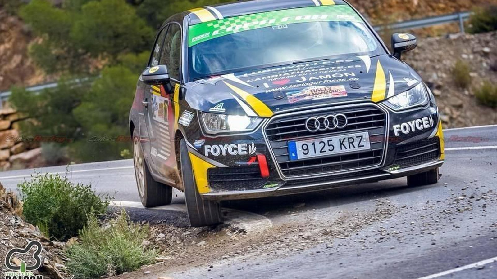 El vehículo que copilota la cordobesa a su paso por un tramo del circuito en una edición del Rallye Valle del Almanzora-Filabres.