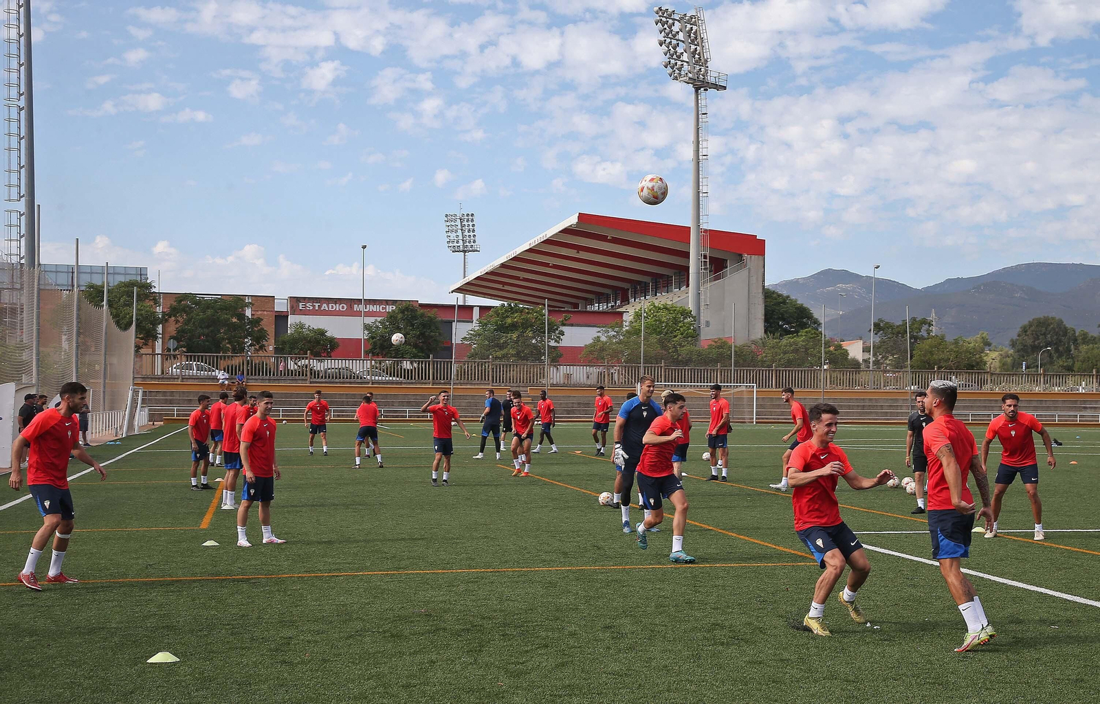 Fotos del entrenamiento del Algeciras CF en La Menacha