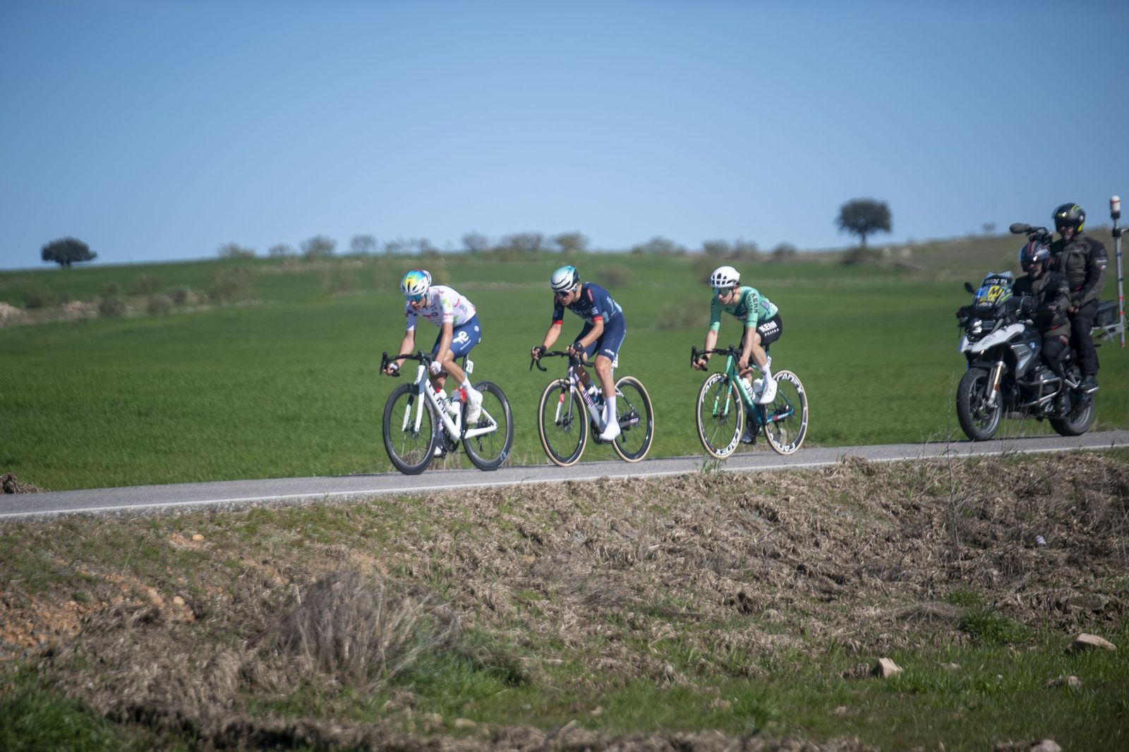 Las mejores fotos del paso de la Ruta del Sol Vuelta a Andalucía por la provincia de Córdoba