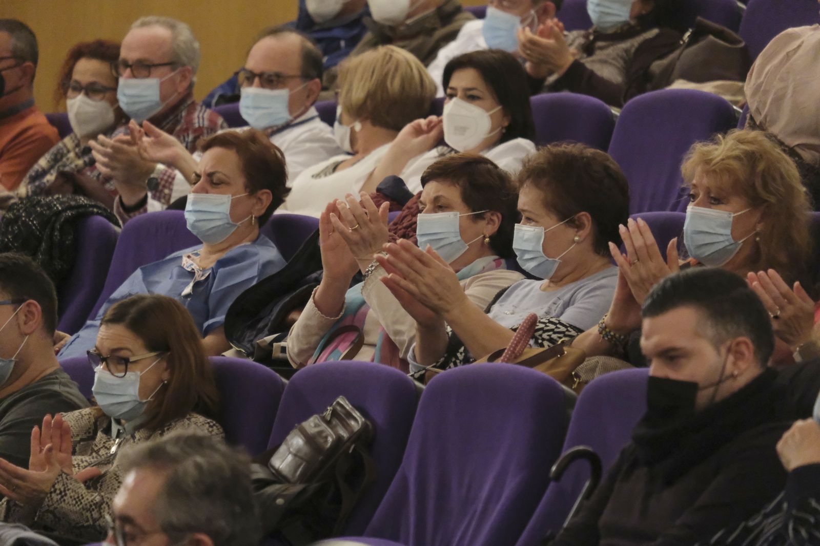 El homenaje del Hospital Reina Sofía a los jubilados de 2022, en imágenes
