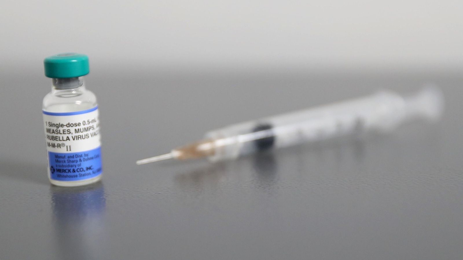 Vacuna triple vírica.