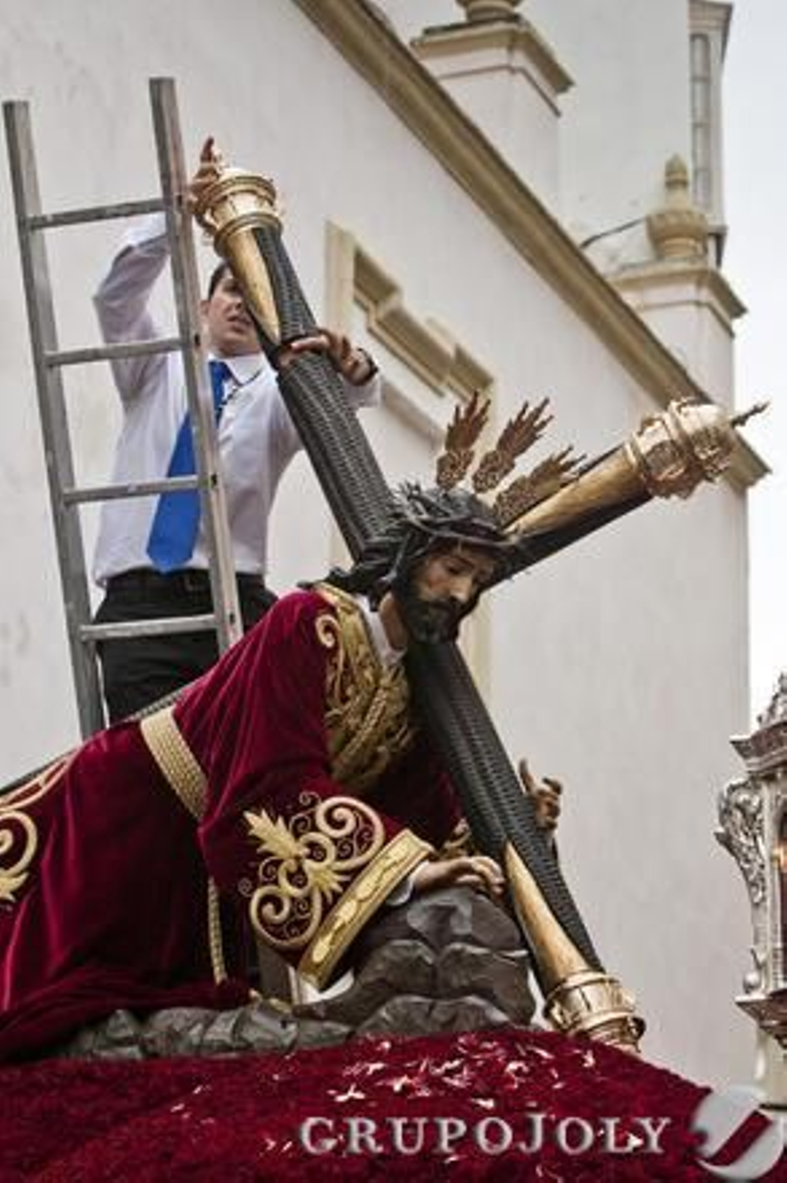 Caído

Fotos: Julio González