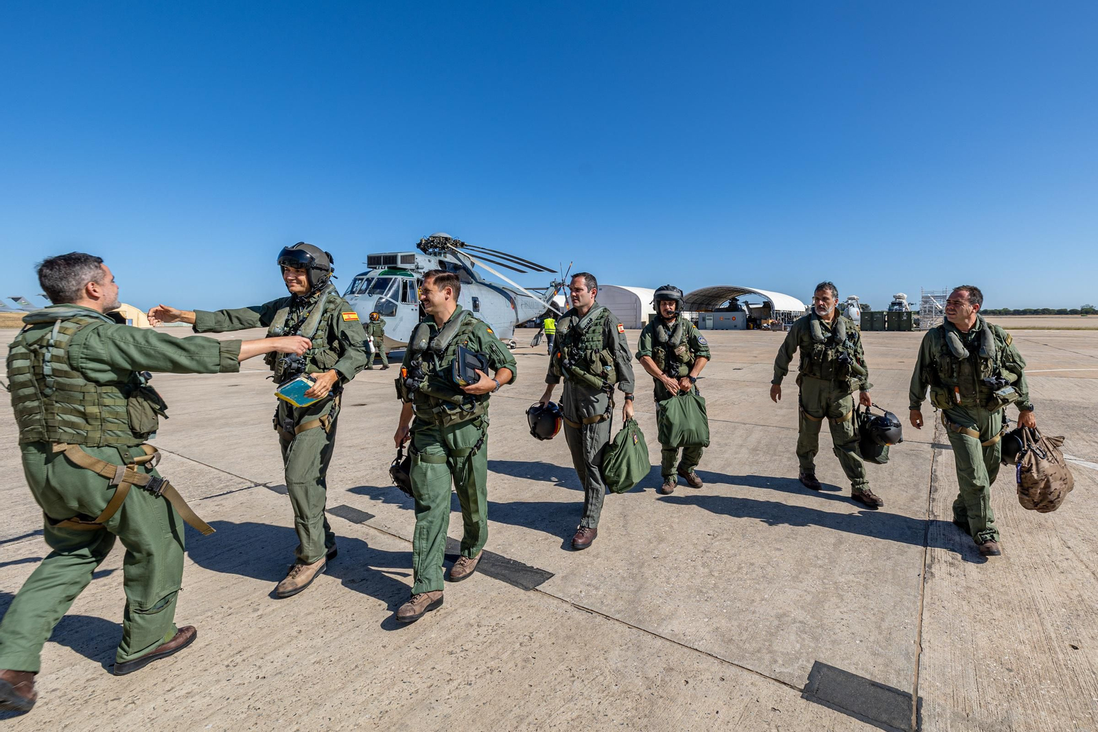 Imágenes de la Despedida del Sea King de la quinta escuadrilla