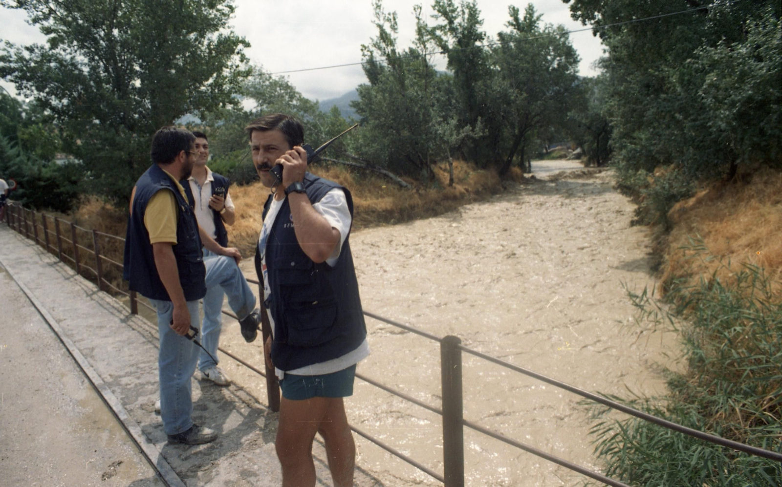 Los efectos de la riada en el Puente de la Sierra.