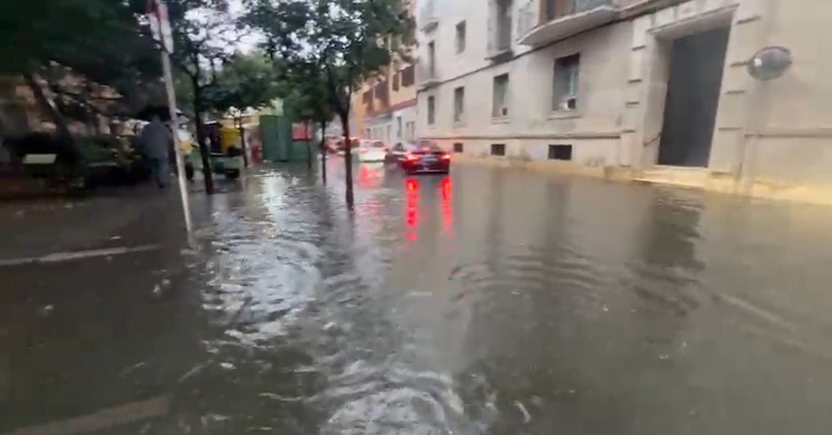 Vídeo | El estado de la calle Alfonso XII, inundada por las fuertes ...