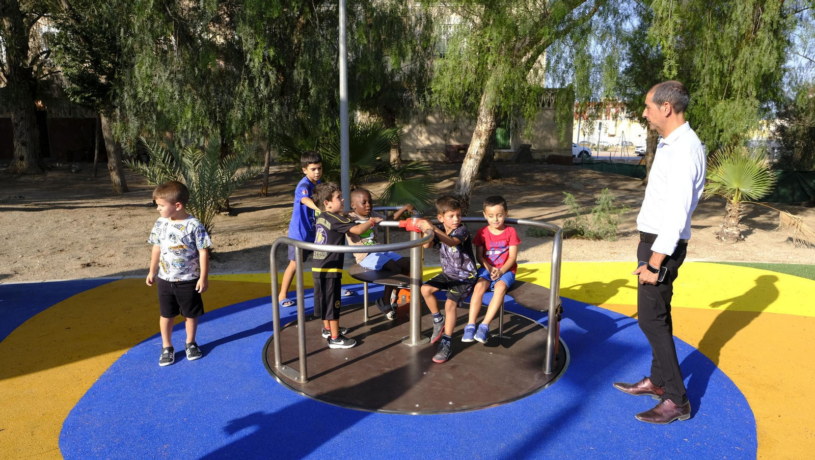 Inauguración del Parque de los Derechos Humanos, en Villa Inés (Huércal de Almería), en imágenes