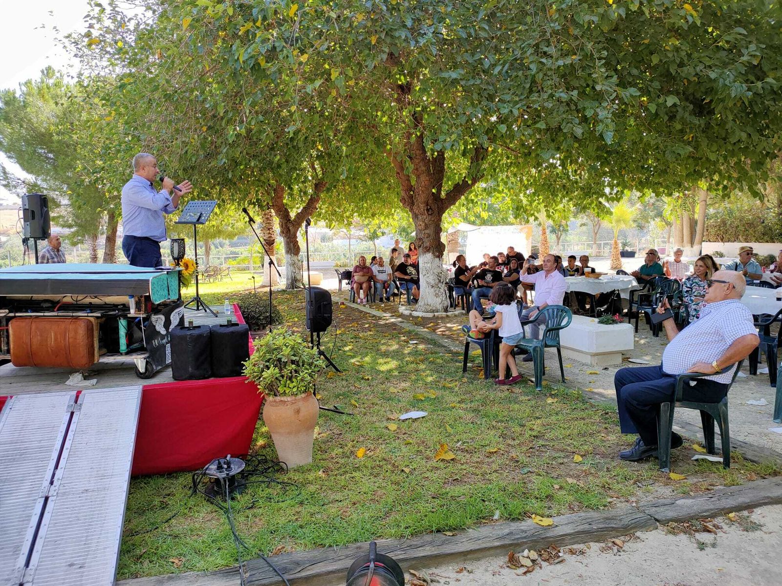 Gala Asta Regia amadrinada por María José Santiago