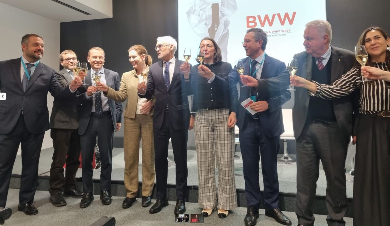 Responsables institucionales durante la presentación del avance del Barómetro de sostenibilidad del vino español.