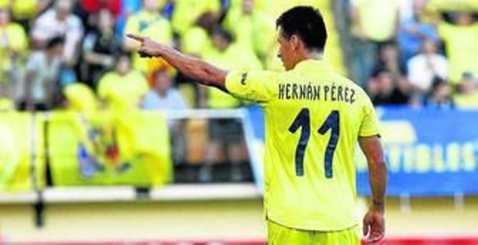 Hernán Pérez, cuando militaba en las filas del Villarreal.
