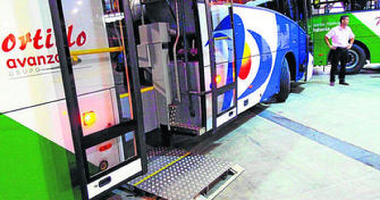 Un autobús de Portillo, del Grupo Avanza, en Málaga.