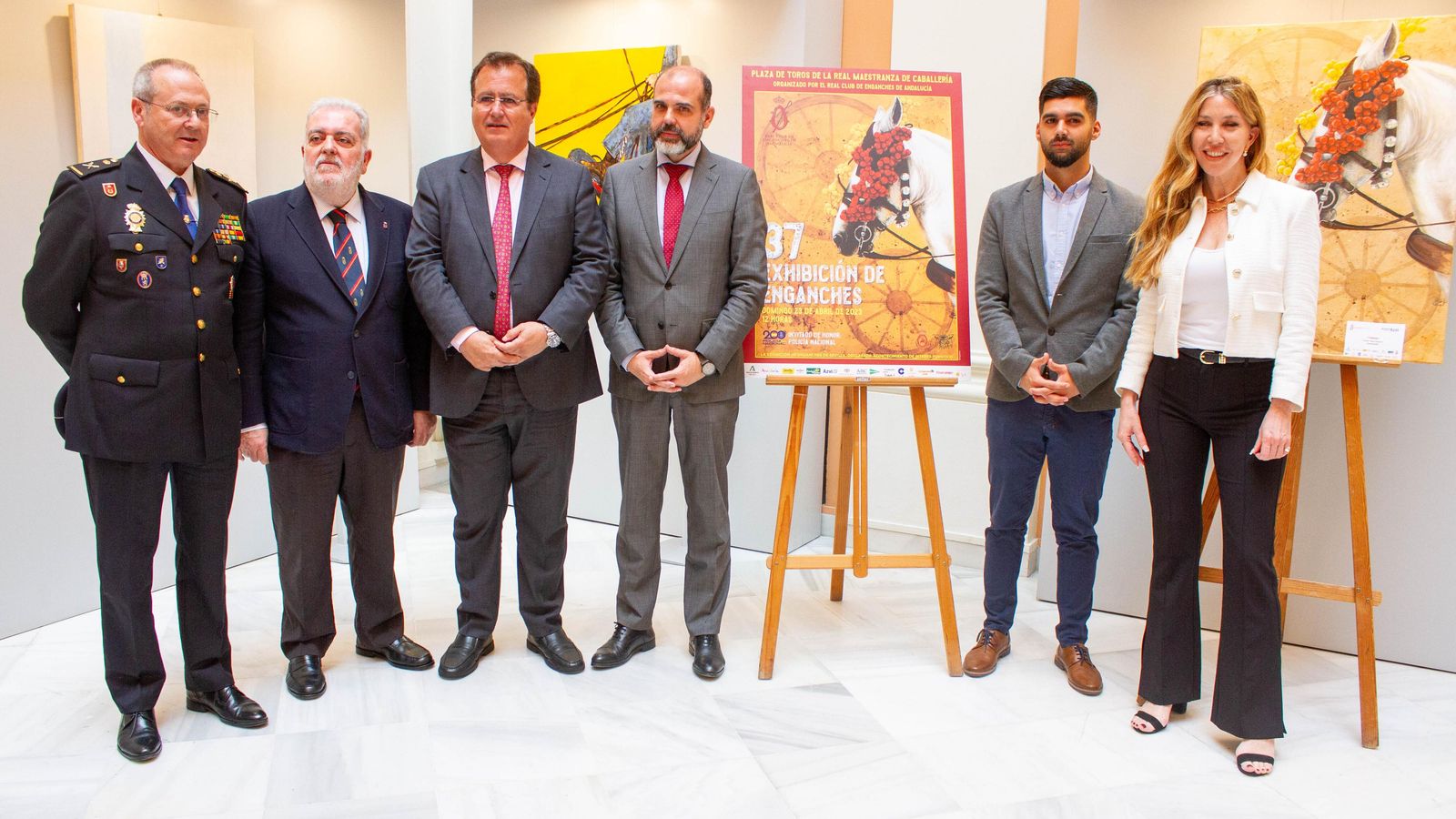 Foto de grupo presentación Sevilla, Capital Mundial del Enganche
