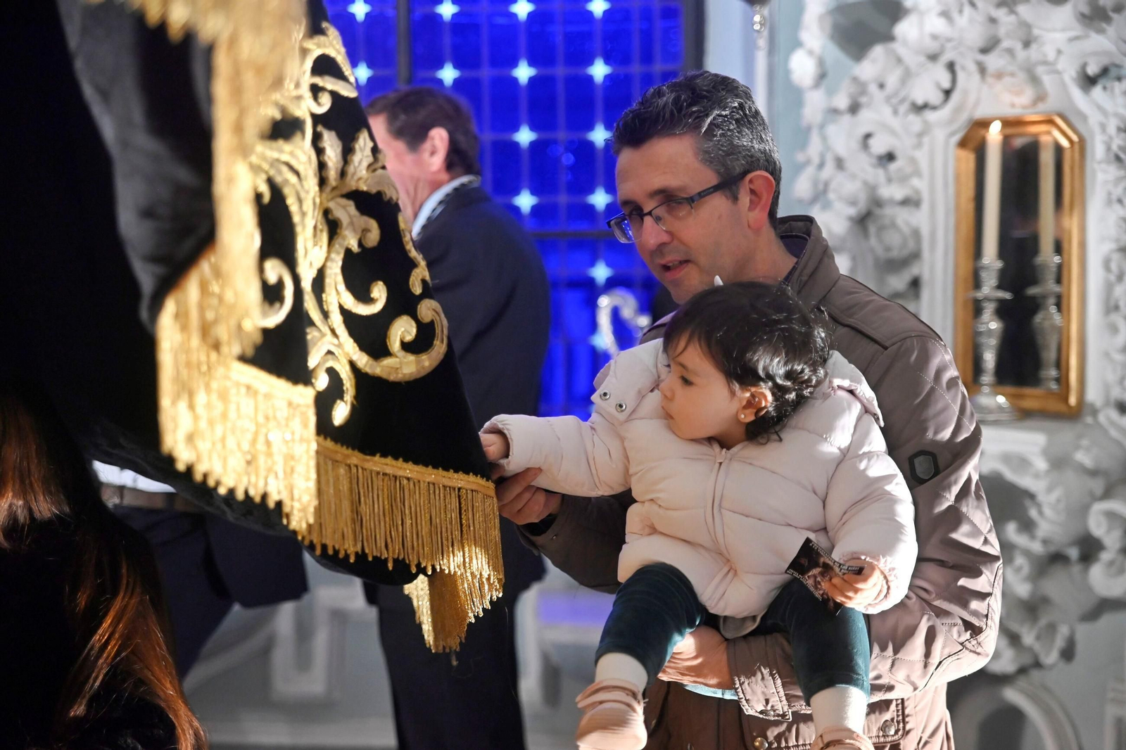 Las mejores fotos de la presentación de los niños a la Virgen de los Dolores de Córdoba