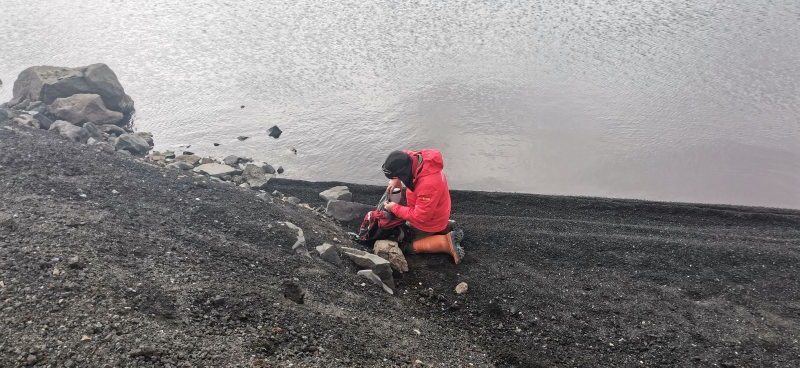 Investigadores de la Universidad de Jaén (UJA) en la Antártida.