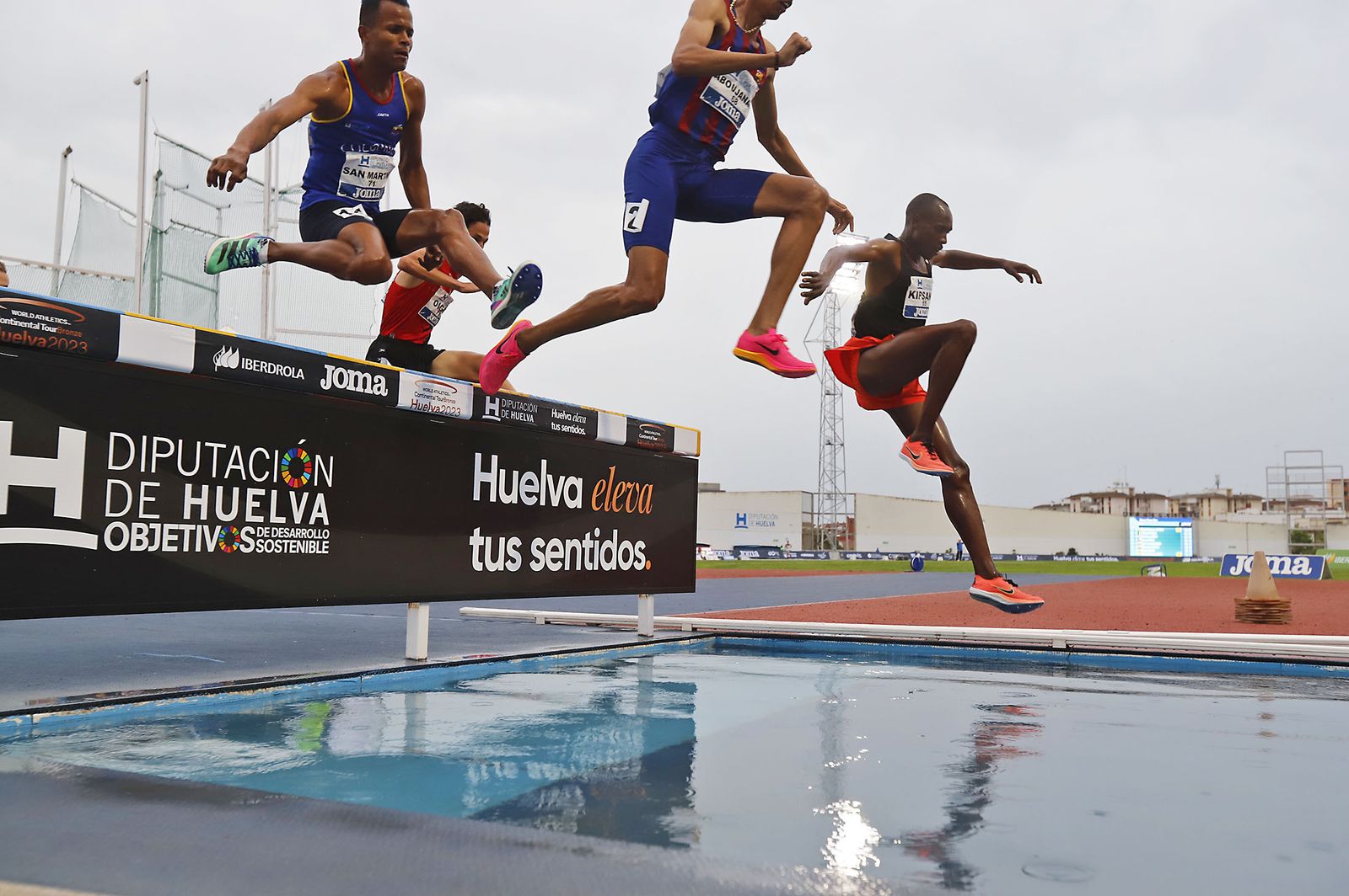 Imágenes del XIII Meeting Iberoamericano de atletismo de Huelva