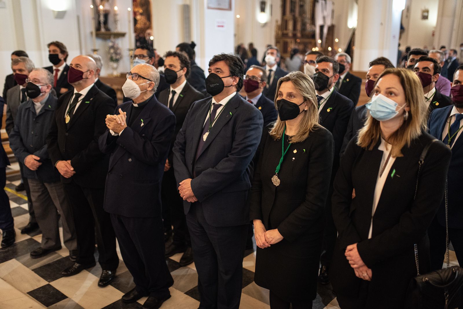 Jueves Santo: Imágenes de las Hermandades del Nazareno y Oración en el Huerto