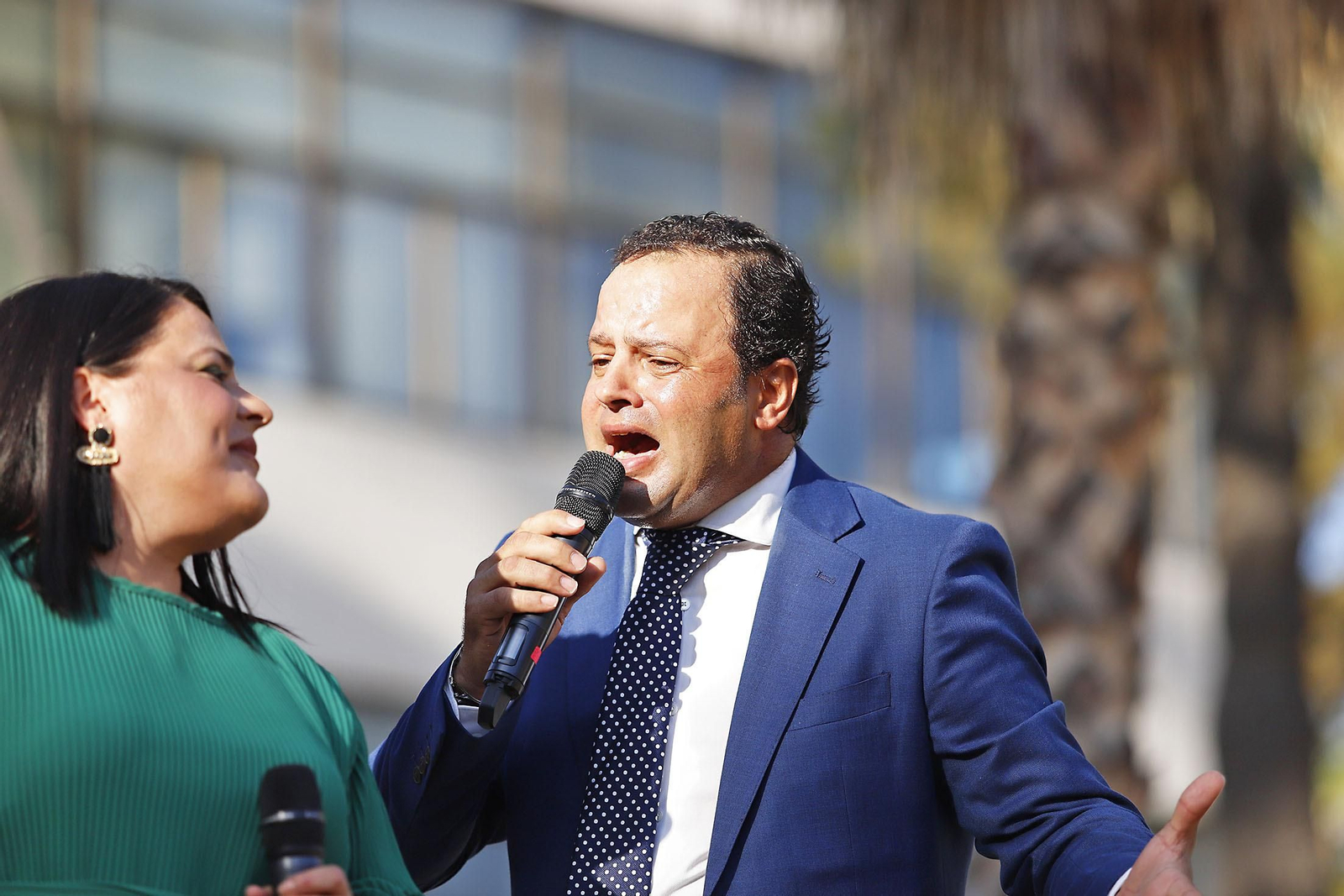 Imágenes de la Feria de las Sevillanas en los jardines del muelle