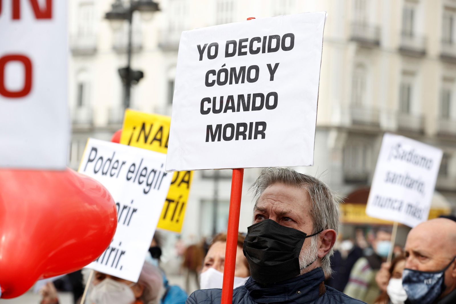 Una concentración a favor de la eutanasia.