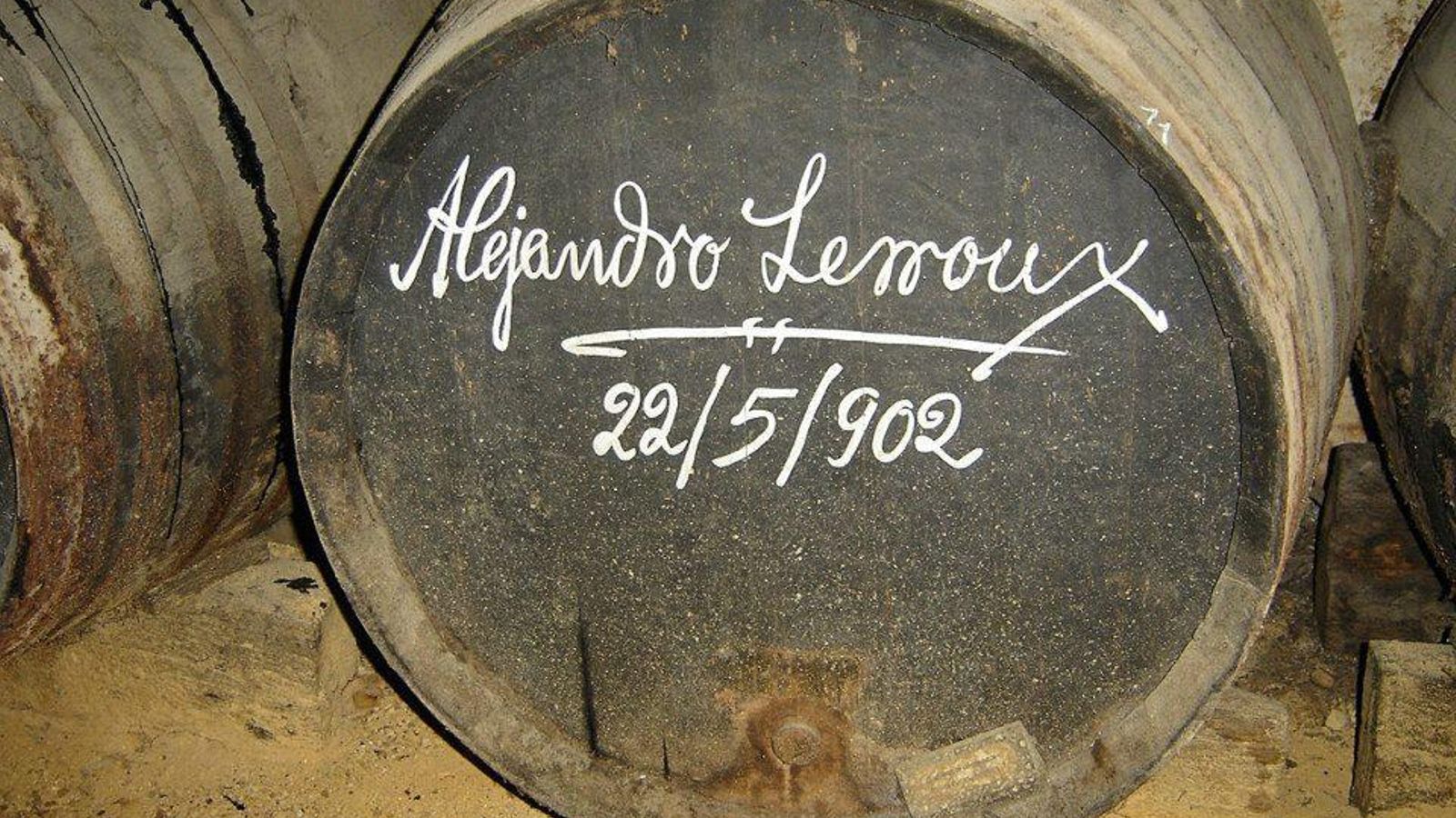 Bota de González Byass con la firma de Alejandro Lerroux, 1902.