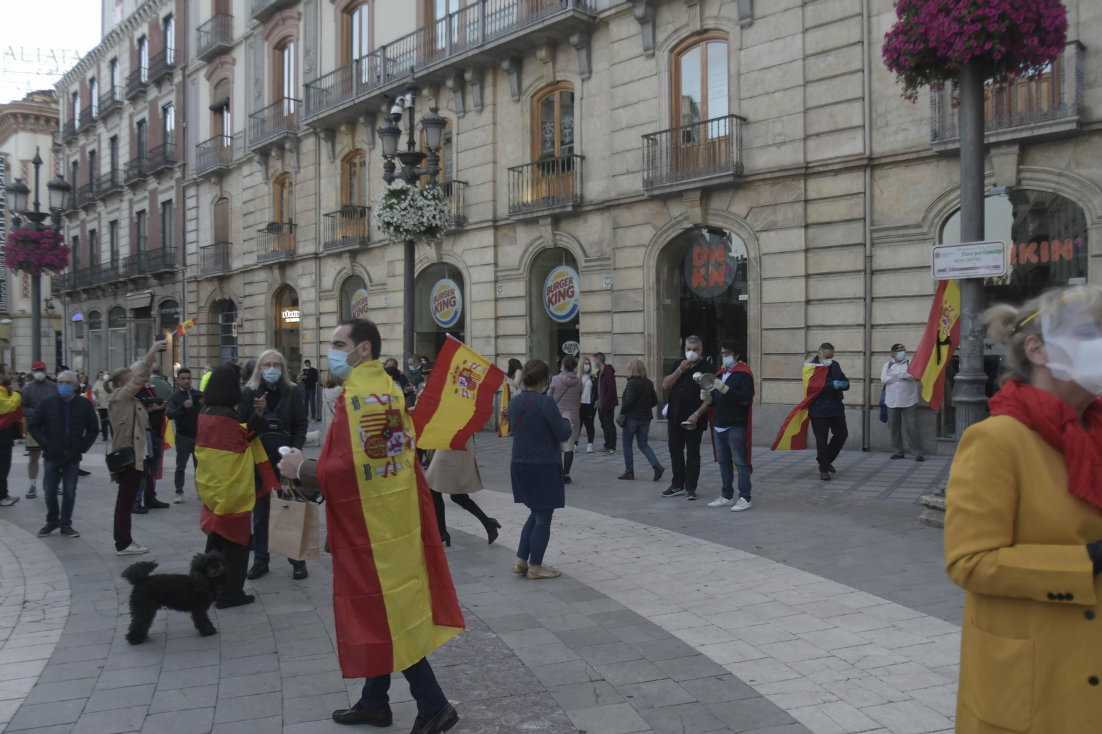 Fotos de la manifestación en Puerta Real al grito de "Gobierno dimisión"