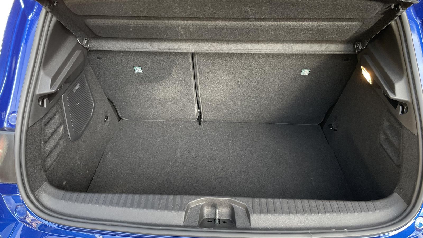 Este 160 HEV es un coche perfecto para viajar, aunque la capacidad de su maletero puede condicionar para ello si se trata de familias. Este 160 HEV es un coche perfecto para viajar, aunque la capacidad de su maletero puede condicionar para ello si se trata de familias.