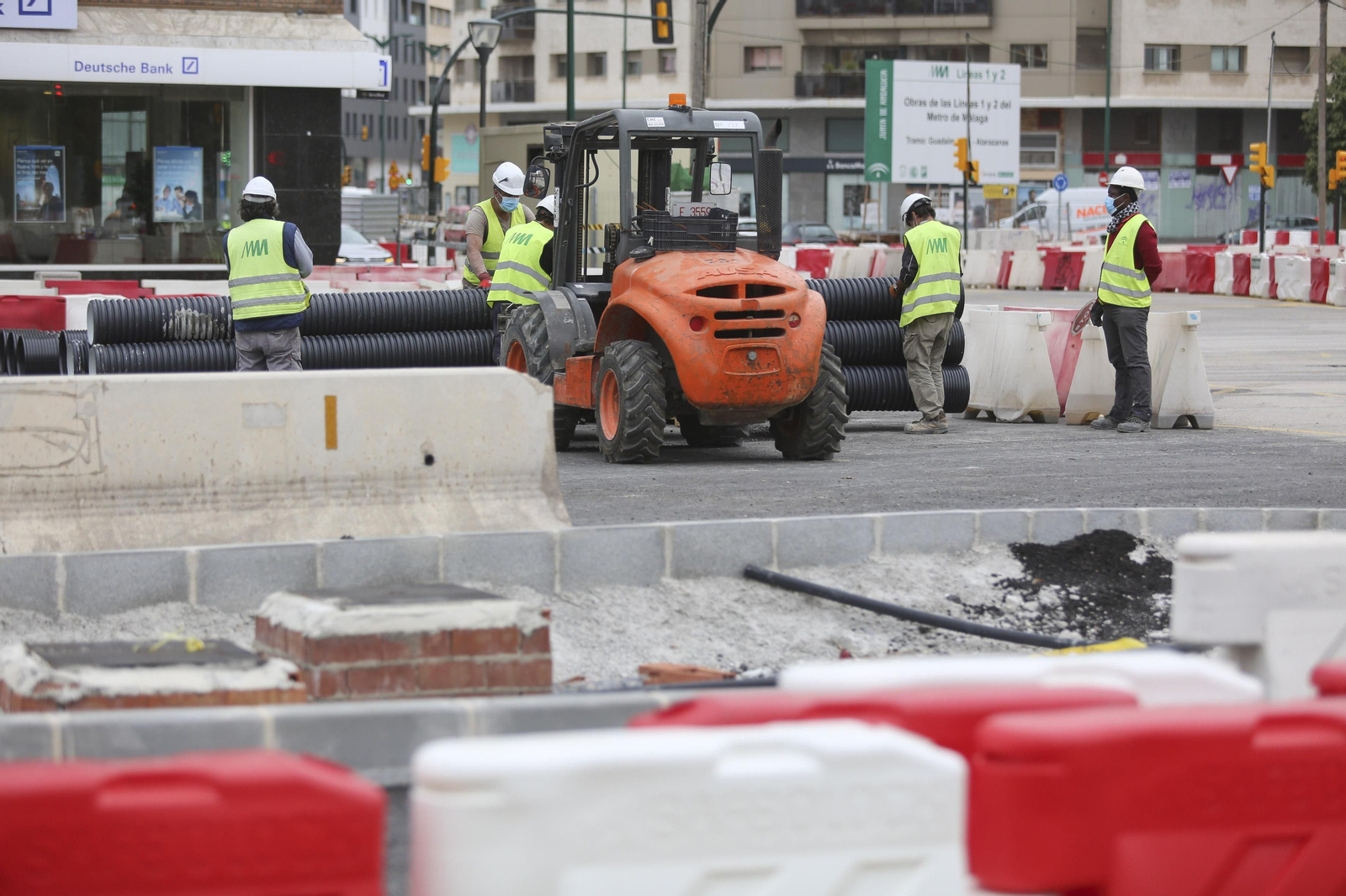 Fotos del avance del Metro de Málaga en la reurbanización de la Avenida de Andalucía