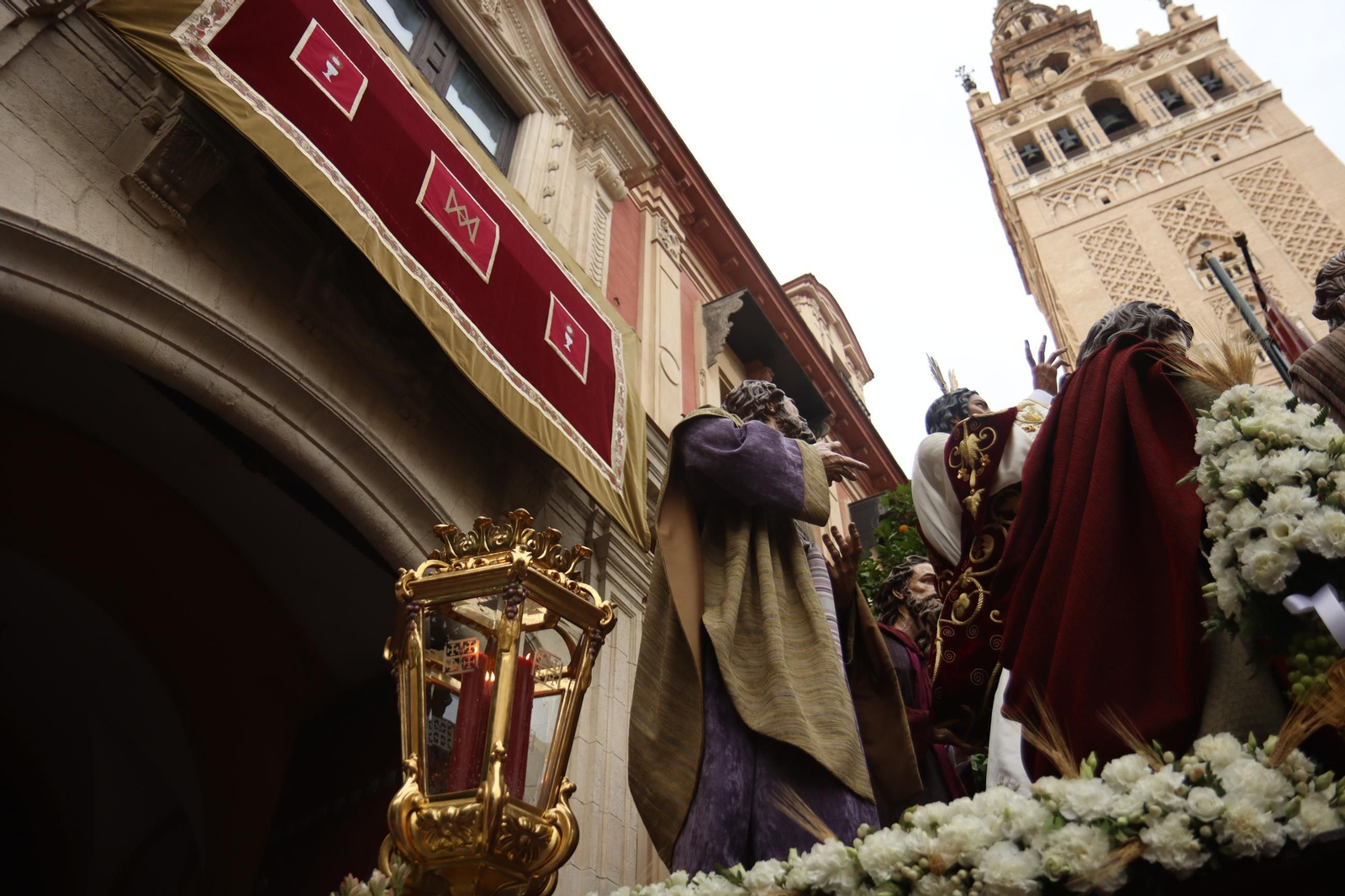 Traslado del misterio de la Cena al Palacio Arzobispal