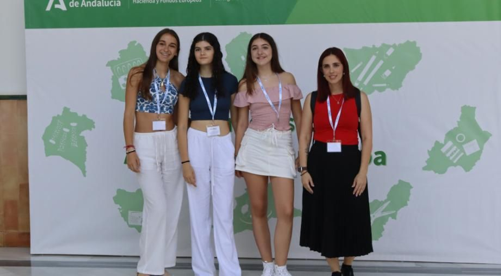 Alumnas del IES Mar Mediterráneo de Aguadulce.