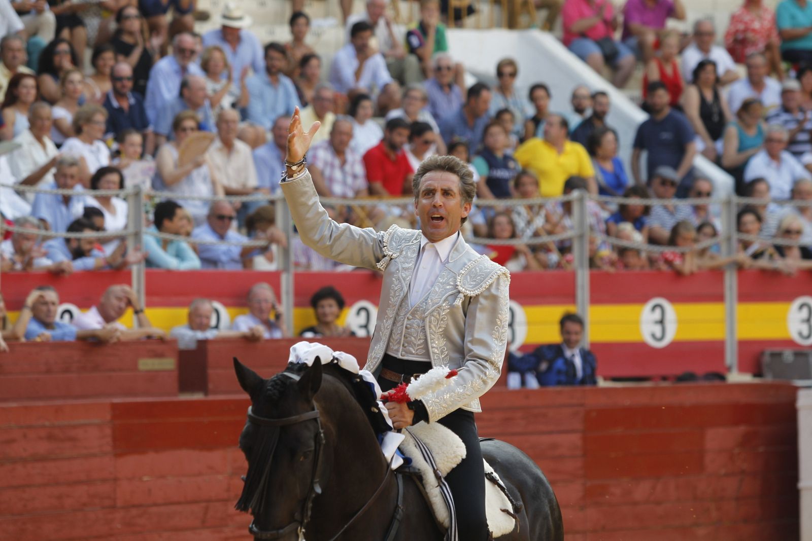 Fotogalería corrida de rejones. Feria de Almería 2019
