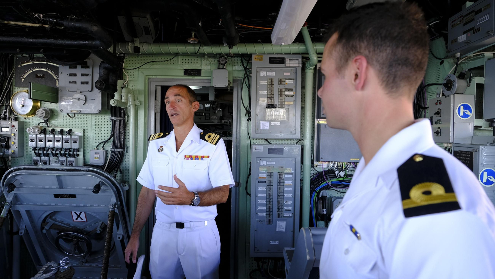 La Fragata Navarra de la Armada Española, visita Almería, en imágenes