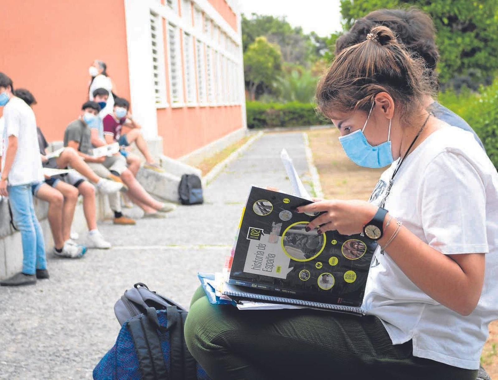 Una estudiante en la UPO.