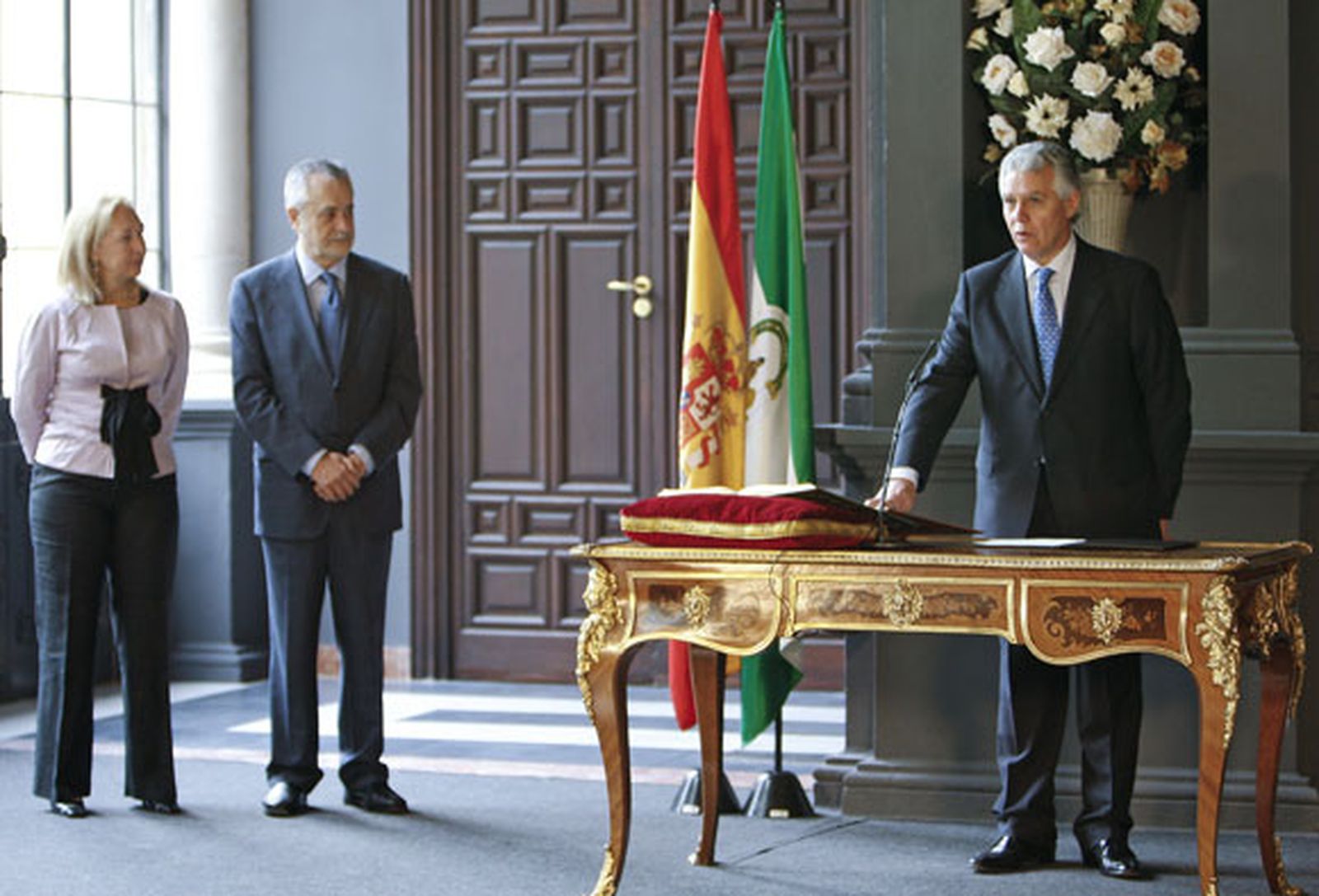 Francisco Menacho, nombrado presidente del Consorcio del Bicentenario