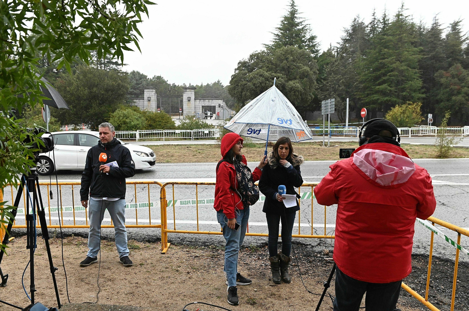 Preparativos en el Valle de los Caídos para la exhumación de Franco