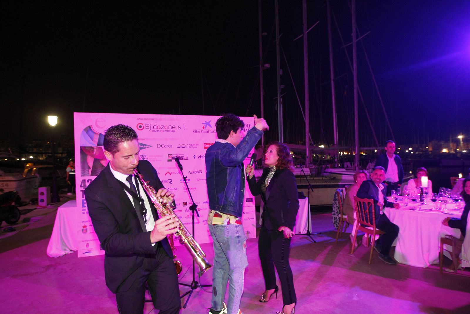 Fotogalería Teatro Comestible. Festival Teatro El Ejido. Puerto Almerimar