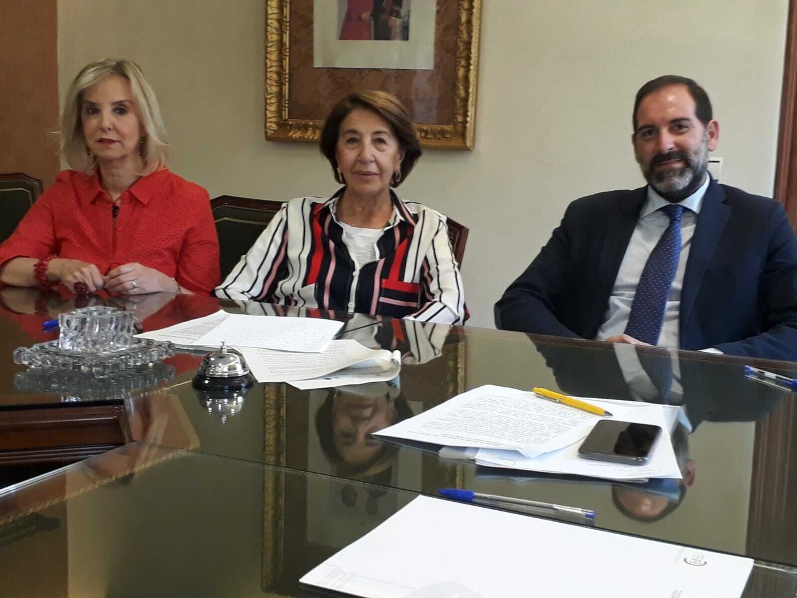 Los fiscales debaten sobre las medidas de protección y tutela de las víctimas