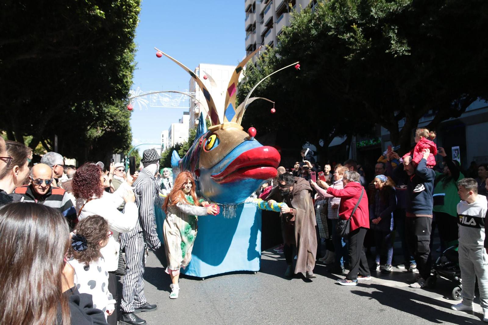 Las imágenes del Entierro de la Sardina de Almería
