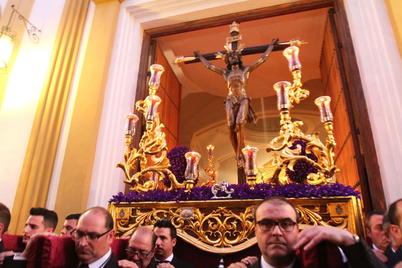El Cristo de la Expiración preside el Vía Crucis del Consejo de Hermandades