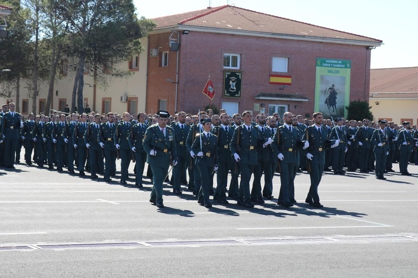 En imágenes: así ha sido la jura de bandera de la Guardia Civil presidida por el rey Felipe VI
