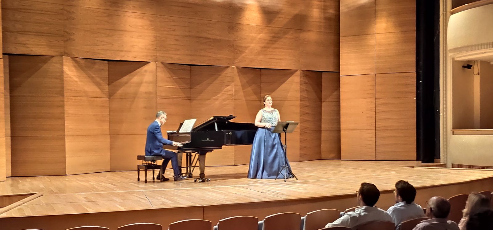 Carmen Buendía acompañada por Aurelio Viribay en el Espacio Turina.