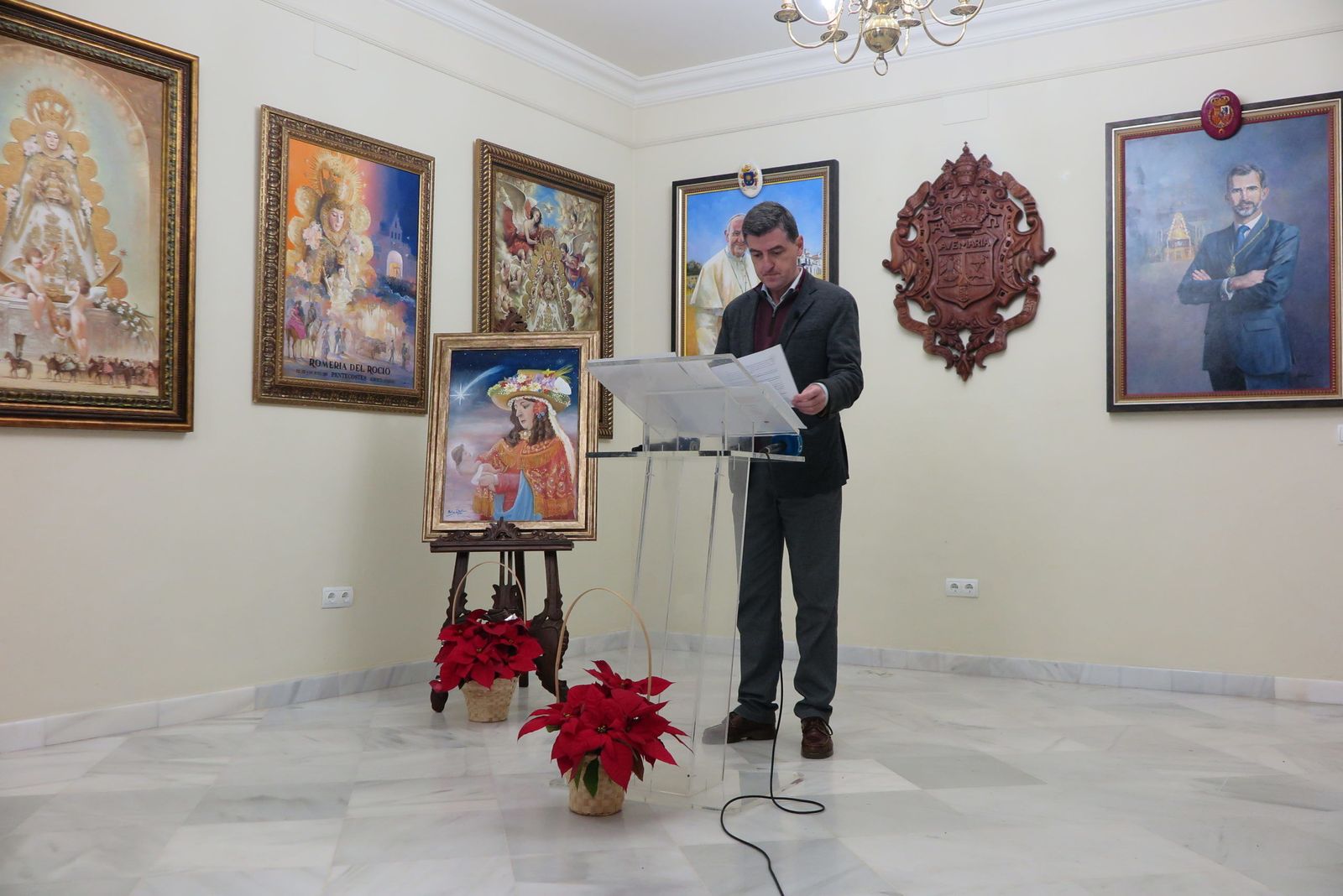 Santiago Padilla durante la presentación de la programación navideña.