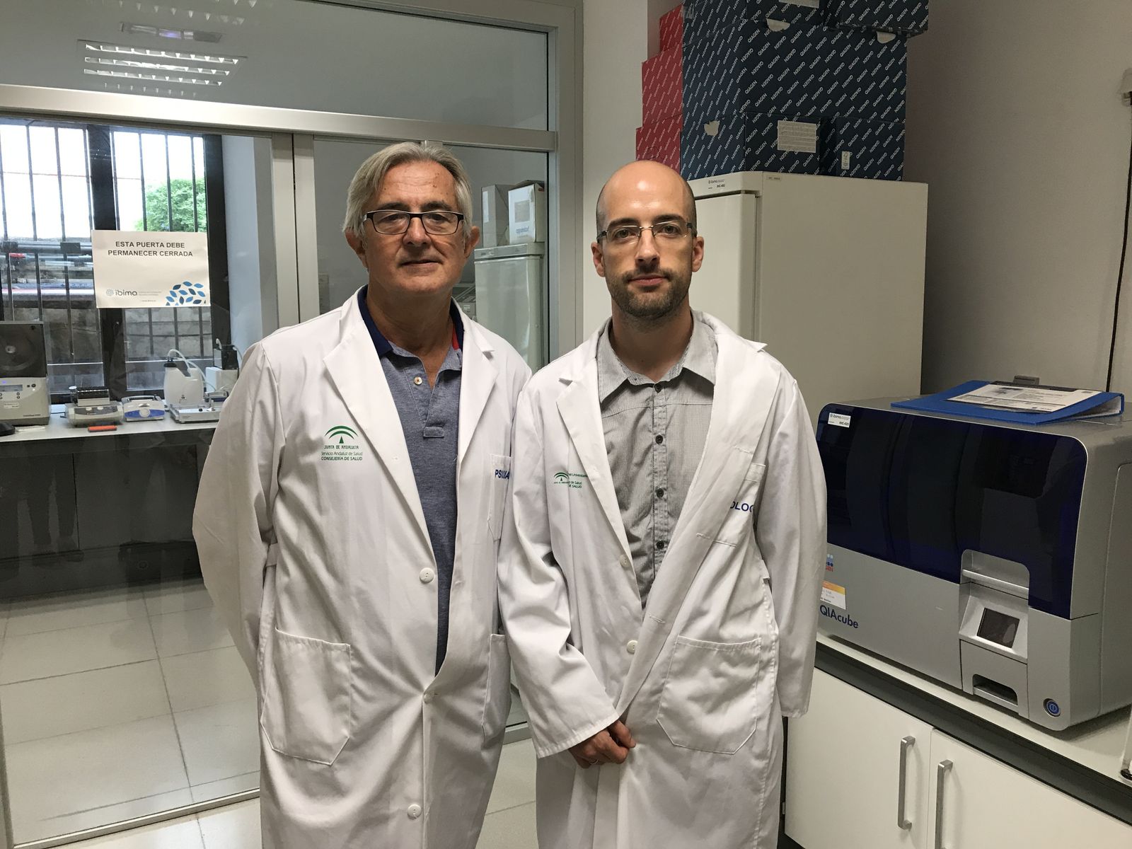 Los investigadores Fermin Mayoral y José Guzmán.