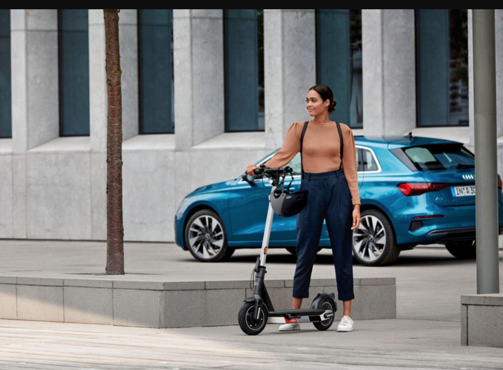 Audi también se suma a la moda de los patinetes con el e-scooter