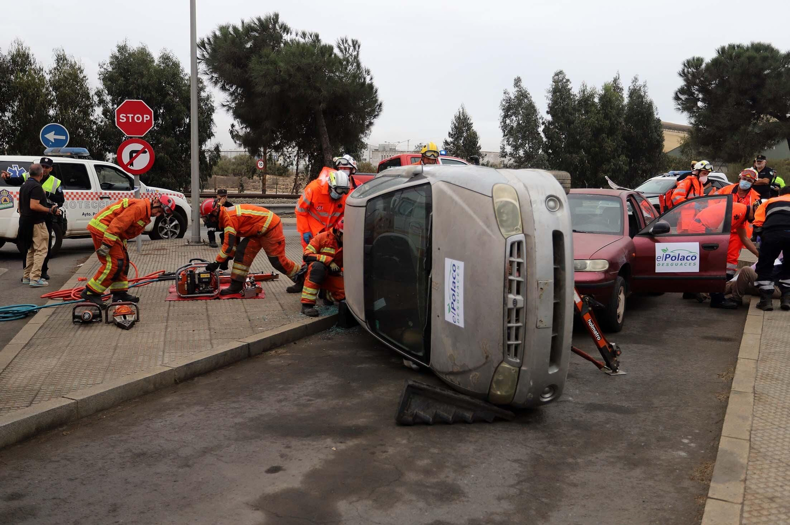 Simulacro de accidente en el Puerto de Huelva dentro del ejercicio regional RespuestA22, en imágenes