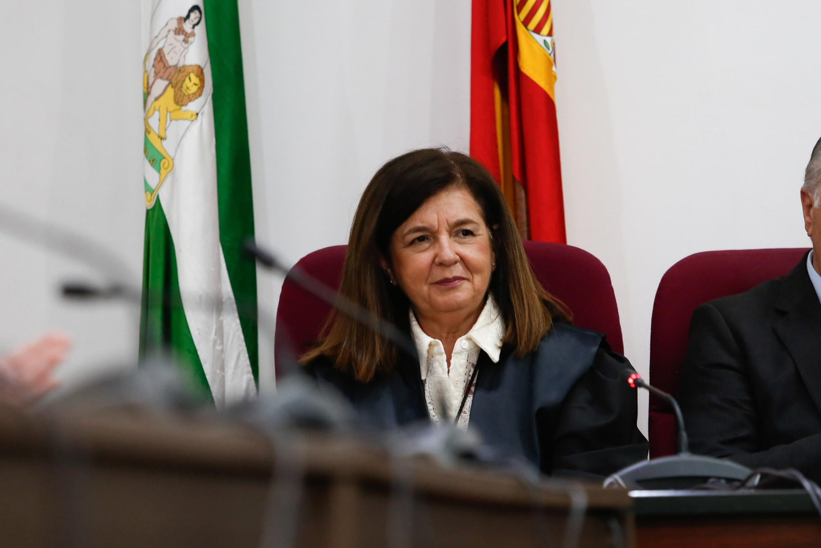 Fotos de la imposición de la Cruz de San Raimundo de Peñafort a la jueza María José Sanz Alcázar en Algeciras