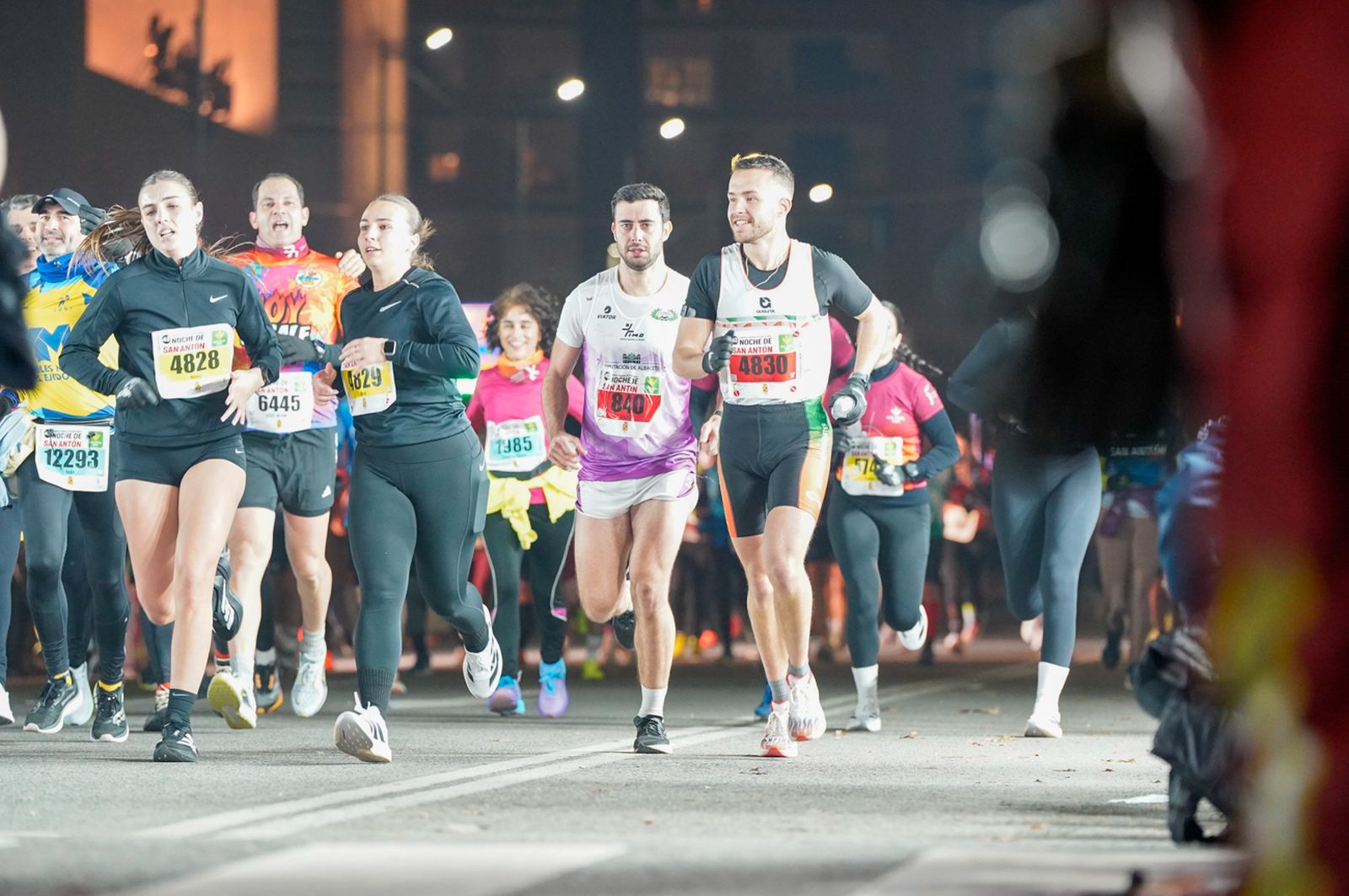 En imágenes: búscate en tu llegada a meta de la Carrera de San Antón 2026 (15)