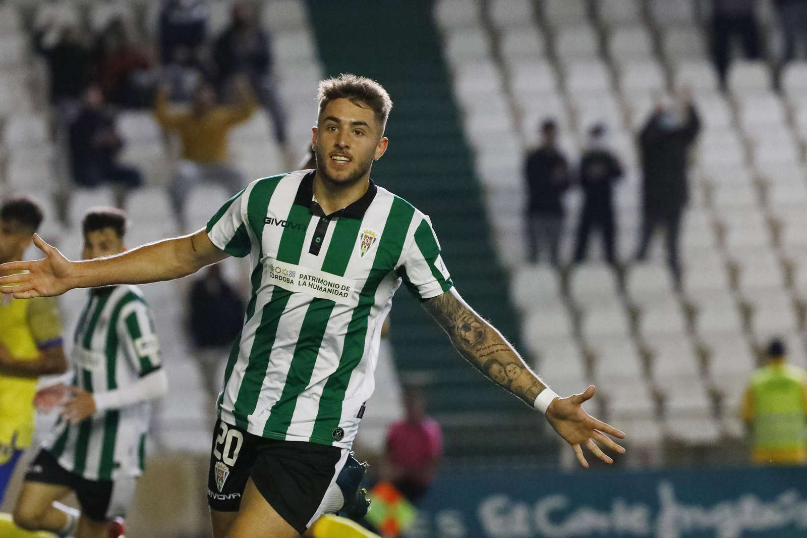 Antonio Casas celebra su gol ante el Vélez. Antonio Casas celebra su gol ante el Vélez.