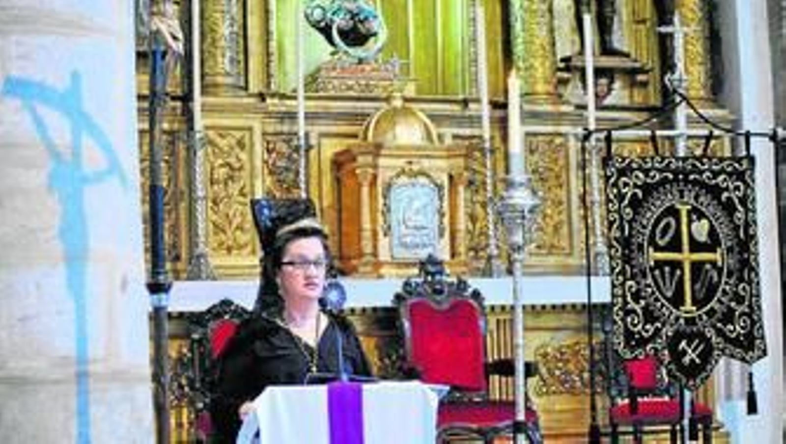Consuelo Gallego, en la Iglesia de la Asunción de Zalamea.