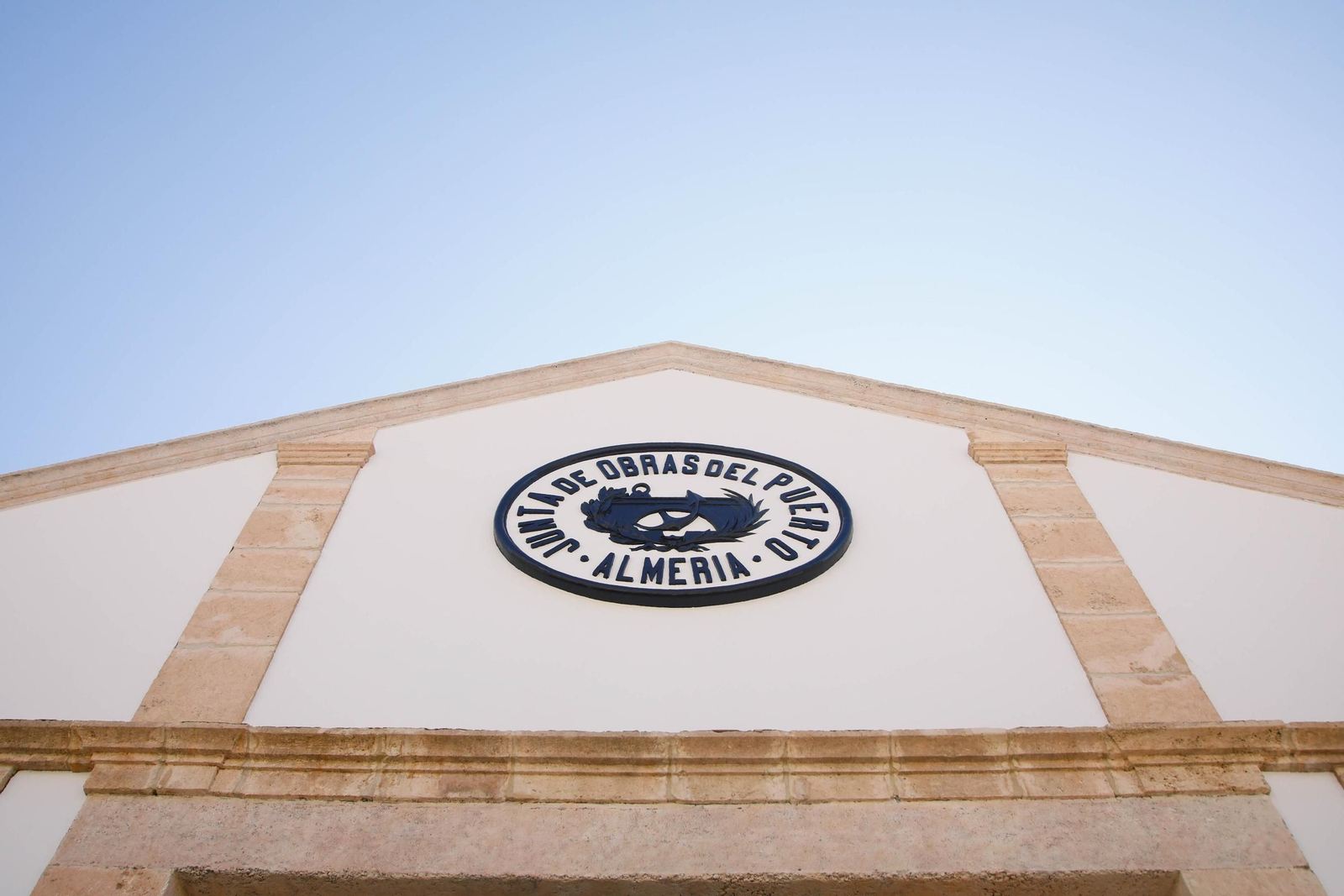 Las imágenes de la visita a la obras del Puerto de Almería