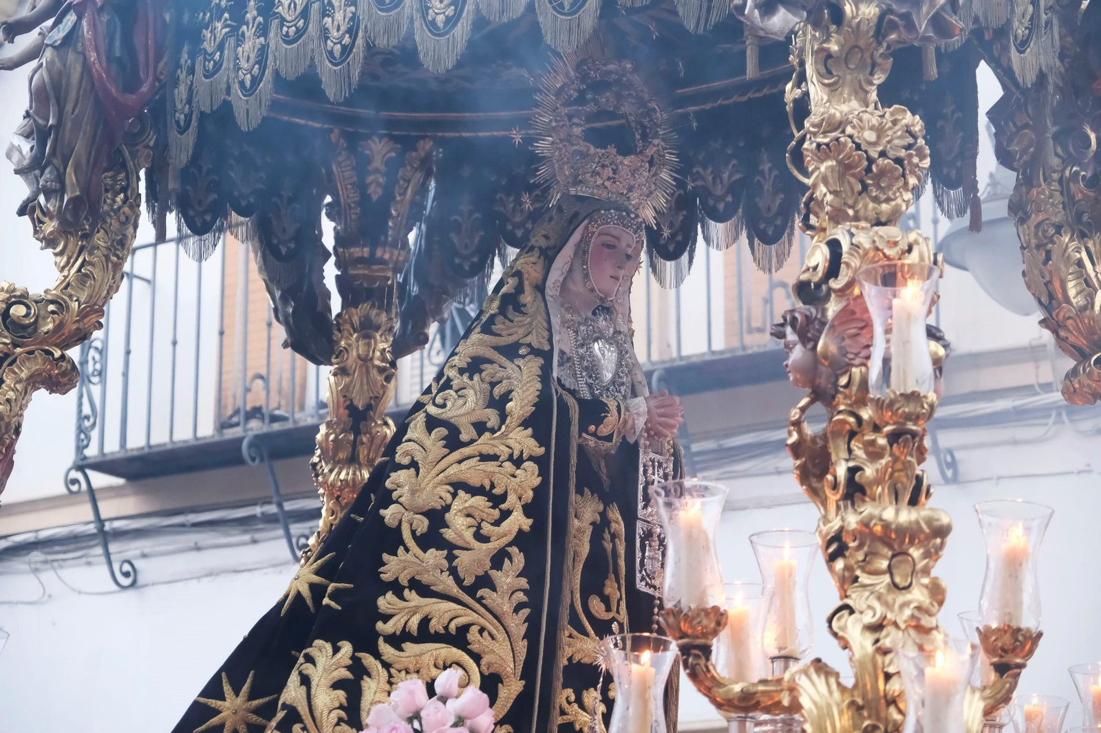 Lunes Santo en Córdoba: la procesión del Remedio de Ánimas, en imágenes