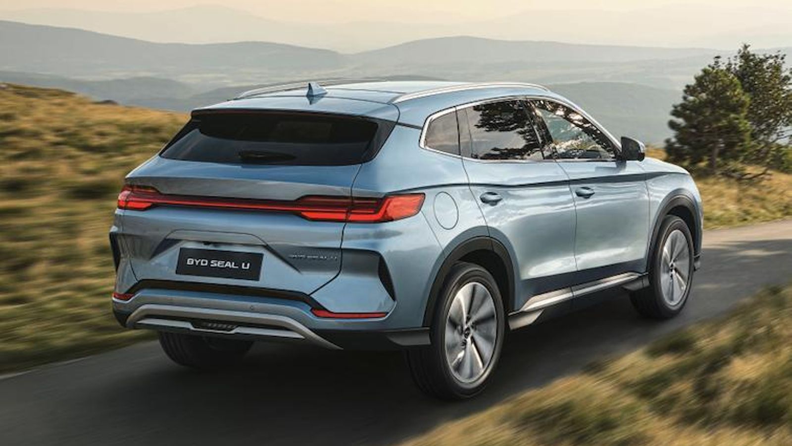 El Seal U podrá elegirse con seis colores de carrocería y dos combinaciones de color interior. El motor es siempre el mismo y cada nivel de acabado se liga a una capacidad de batería.